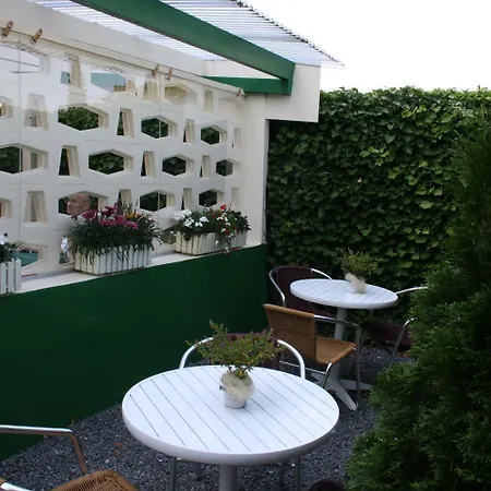 Haus Wittwer 4* Эмден